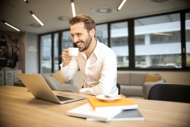 Angielski przez internet. Kurs angielskiego przez internet. Lekcje angielskiego przez Skype. Zajęcia angielskiego online.